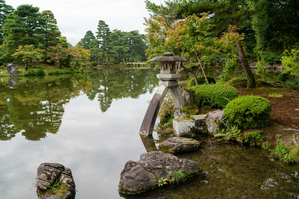 兼六園　徽軫灯籠　