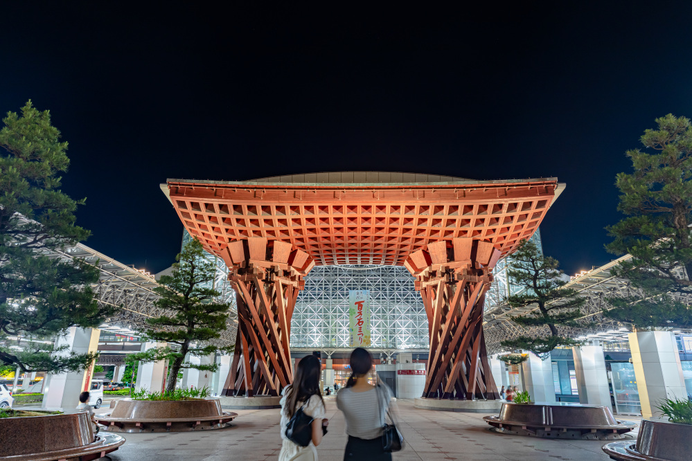 金沢の夜観光完全ガイド|夜景・ライトアップ・夜ご飯を満喫する大人旅
