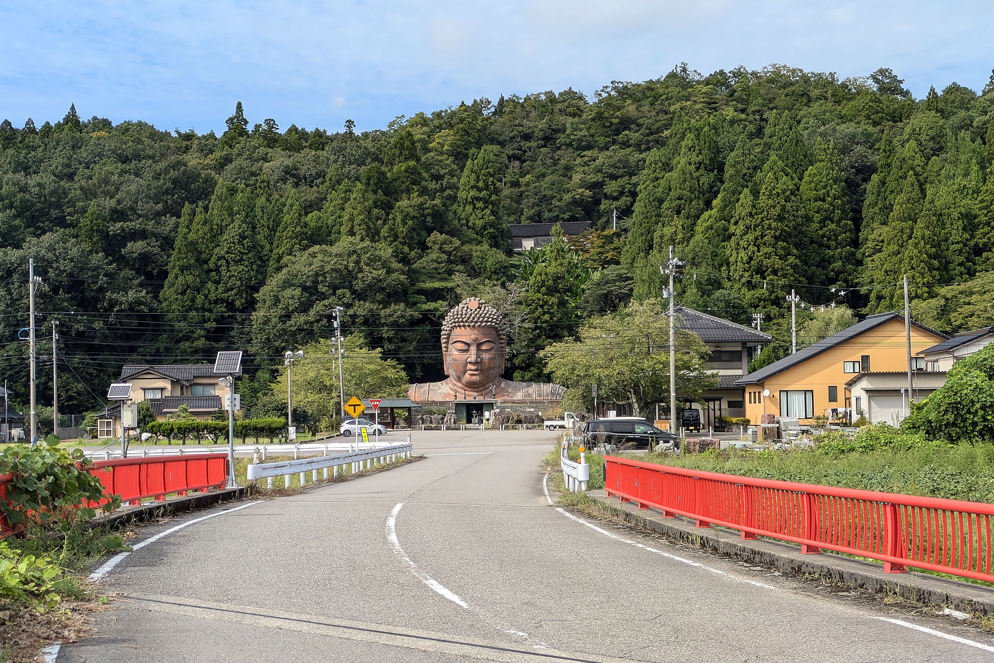 山あいを抜けるとそこには！