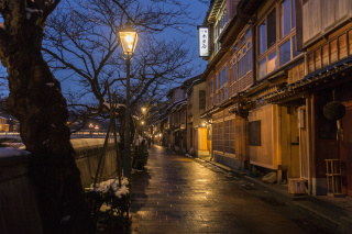 夜の茶屋街