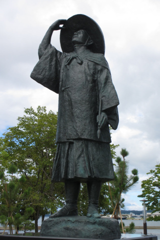 長谷川等伯「青雲像」田中太郎作